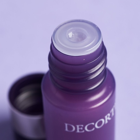 Decorté Liposome Hydration Boosting Serum - Picture 2 of 13